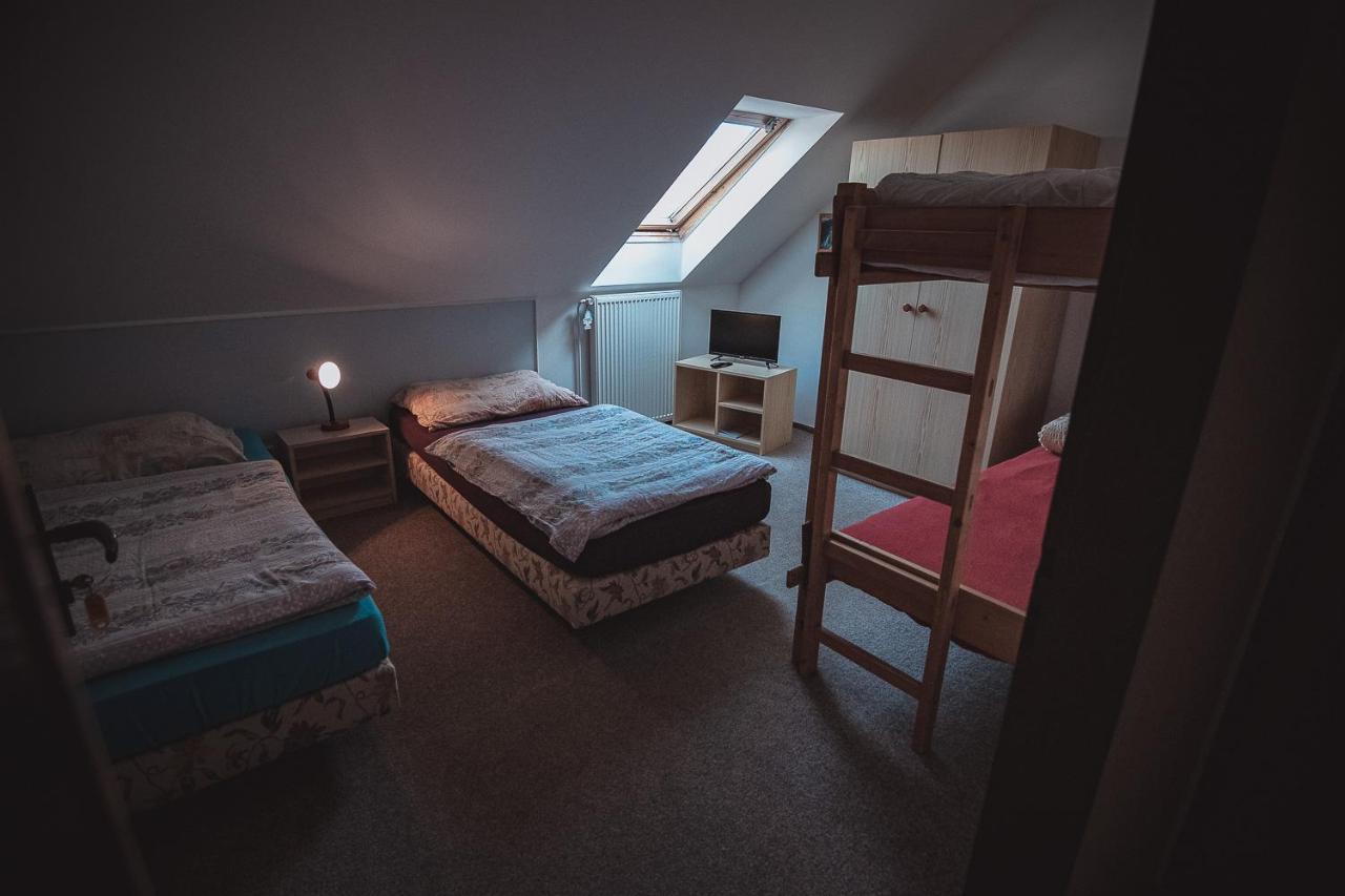 Penzion U Draci Skaly Hotel Svojse Luaran gambar